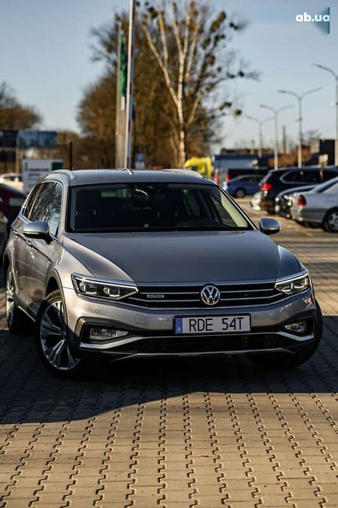 Volkswagen passat alltrack 2020 - фото 6