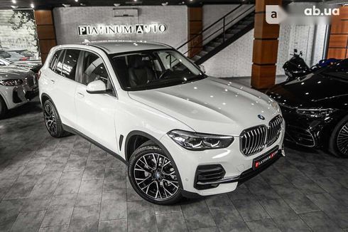 BMW X5 2021 - фото 15