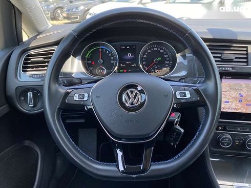 Volkswagen e-Golf 2020 - фото 20