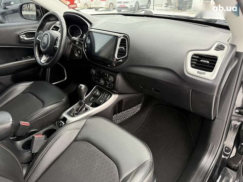 Jeep Compass 2018 - фото 18