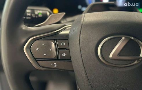 Lexus RZ 450e 2023 - фото 16