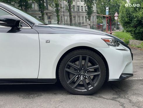 Lexus IS 2016 белый - фото 9