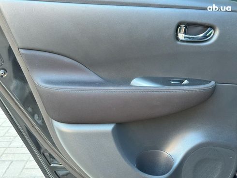 Nissan Leaf 2018 черный - фото 47