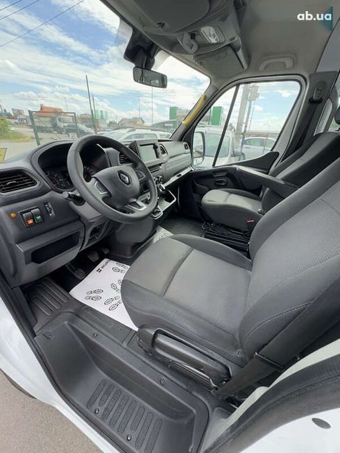Renault Master 2020 - фото 14