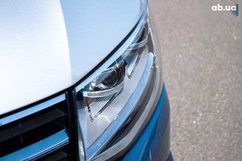 Volkswagen Multivan 2017 - фото 9