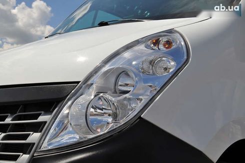 Renault Master 2017 - фото 16