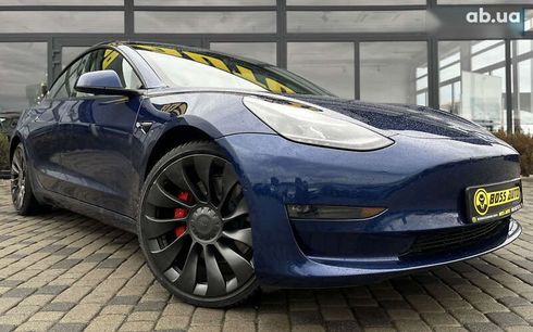 Tesla Model 3 2022 - фото 9