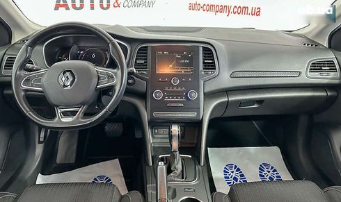 Renault Megane 2019 - фото 15