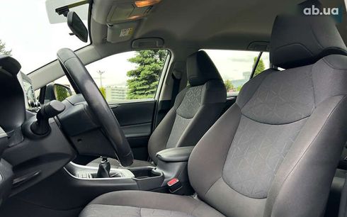 Toyota RAV4 2020 - фото 15