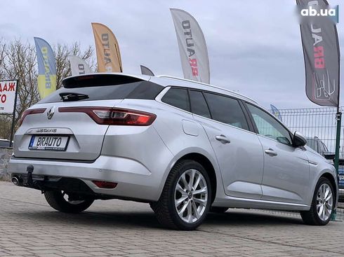 Renault Megane 2018 - фото 14