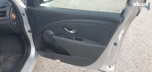 Renault Megane 2011 - фото 17