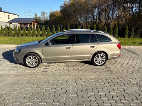 Skoda Superb 2014 бежевый - фото 6