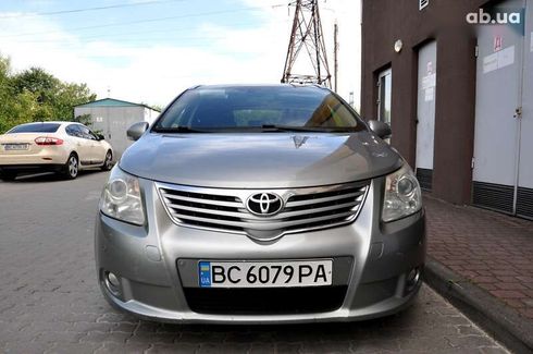 Toyota Avensis 2011 - фото 4