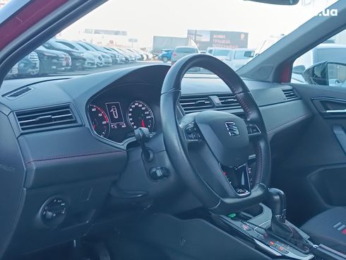 SEAT Arona 2018 красный - фото 21