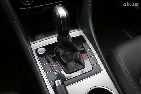 Volkswagen Passat 2021 - фото 21