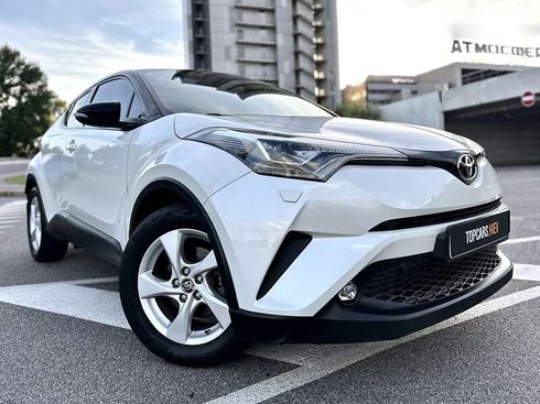Toyota C-HR 2017 - фото 21