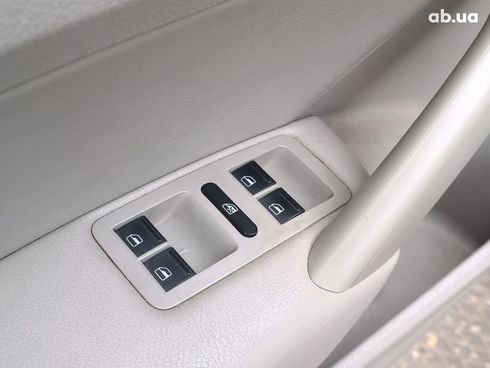 Volkswagen Passat 2014 серый - фото 22