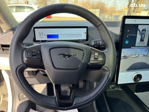 Ford Mustang Mach-E 2021 белый - фото 93