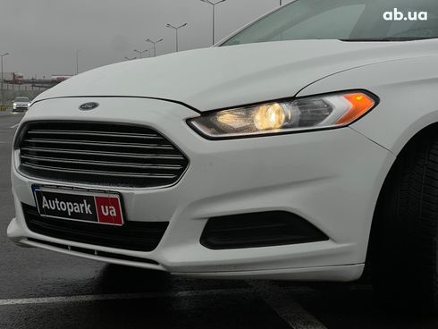 Ford Fusion 2015 белый - фото 16