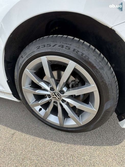 Volkswagen Passat 2021 - фото 17