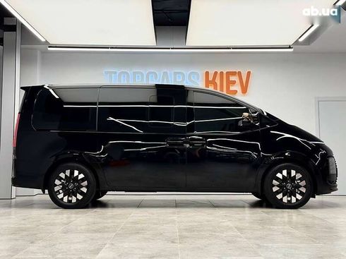 Hyundai Staria 2025 - фото 11