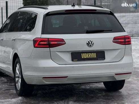 Volkswagen Passat 2017 - фото 22