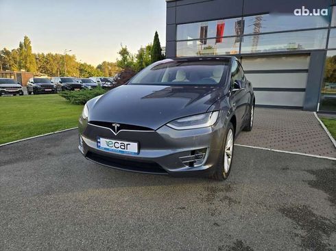 Tesla Model X 2018 - фото 2