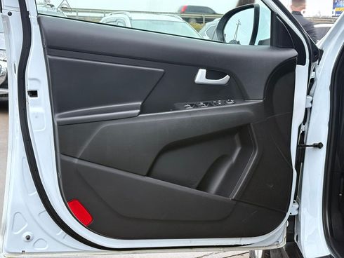 Kia Sportage 2014 белый - фото 17