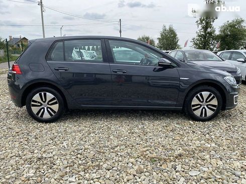 Volkswagen e-Golf 2020 - фото 17