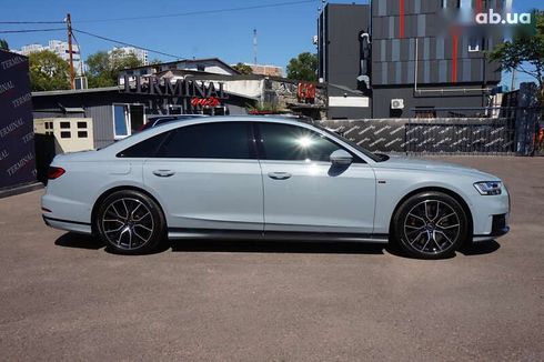 Audi A8 2021 - фото 4