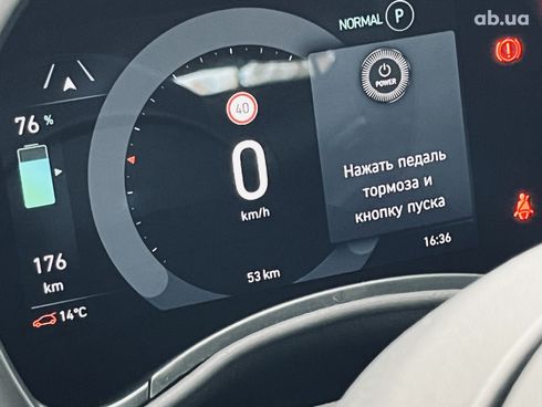 Fiat 500E 2023 зеленый - фото 7