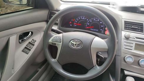 Toyota Camry 2010 - фото 9