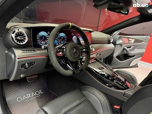 Mercedes-Benz AMG GT 4 2019 - фото 29