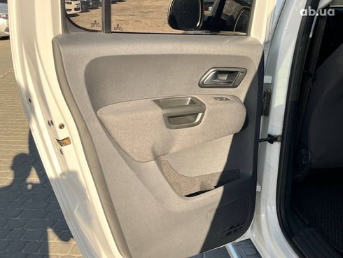 Volkswagen Amarok 2013 белый - фото 33