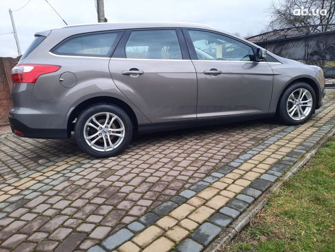 Ford Focus 2013 серый - фото 11