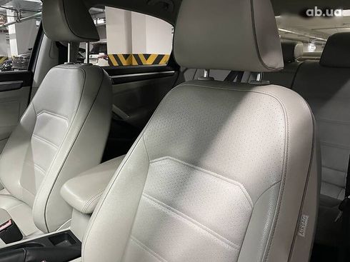 Volkswagen Passat 2017 - фото 29