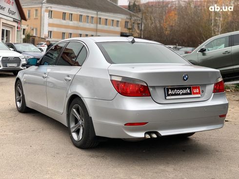 BMW 5 серия 2006 серый - фото 7