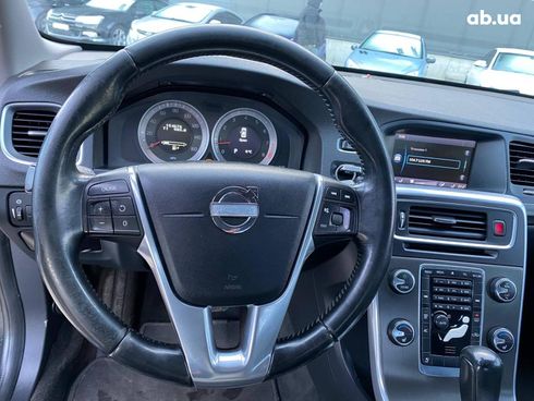 Volvo S60 2011 серый - фото 14