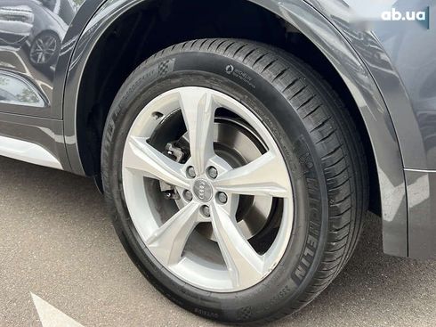 Audi Q5 2020 - фото 9