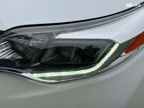 Toyota Avalon 2013 белый - фото 7