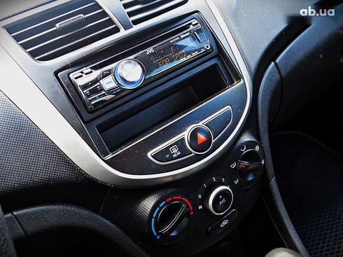 Hyundai Accent 2011 - фото 8