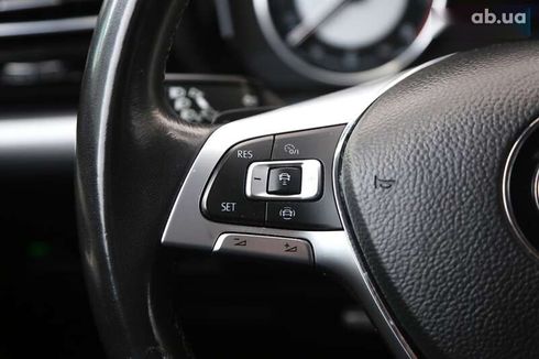 Volkswagen Touareg 2019 - фото 25