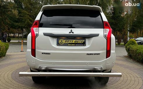 Mitsubishi Pajero Sport 2017 - фото 6
