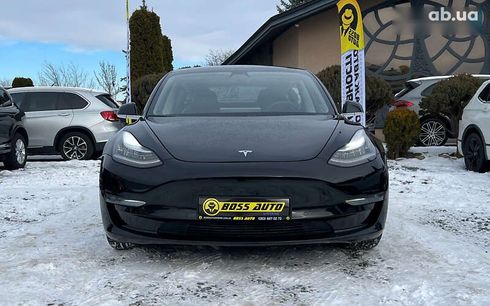 Tesla Model 3 2020 - фото 2