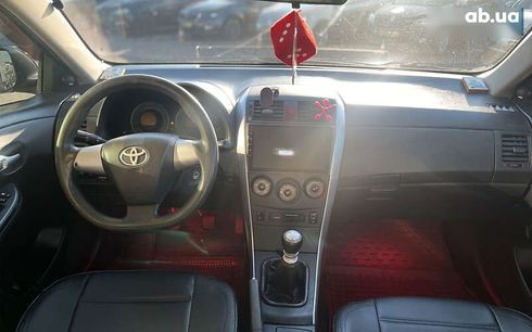 Toyota Corolla 2010 - фото 15