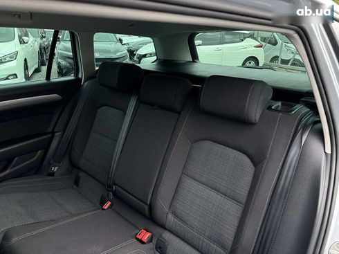 Volkswagen Passat 2022 - фото 24