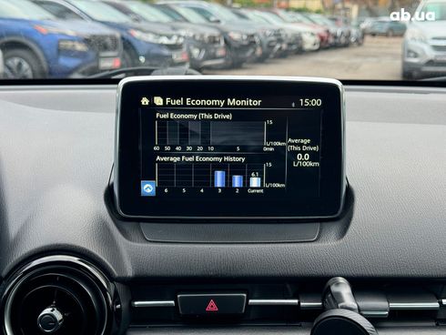 Toyota Yaris 2017 синий - фото 27