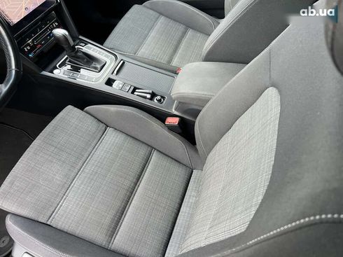 Volkswagen Passat 2020 - фото 29