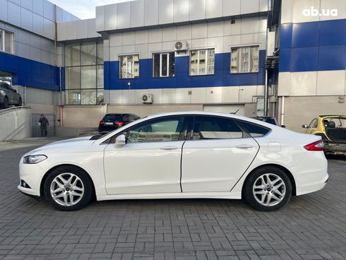 Ford Fusion 2015 белый - фото 16