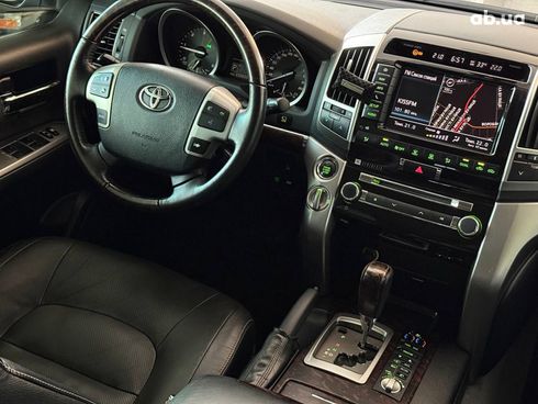 Toyota land cruiser 200 2012 серый - фото 29